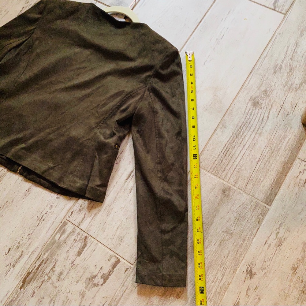 {SALE} Carmen Marc Valvo Zip Up Motto Jacket. - Picture 7 of 8
